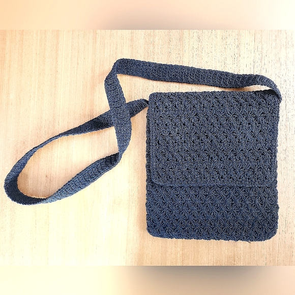 Vintage Mivida knit crochet black purse faux leather lining zippered 90s y2k - Picture 1 of 2